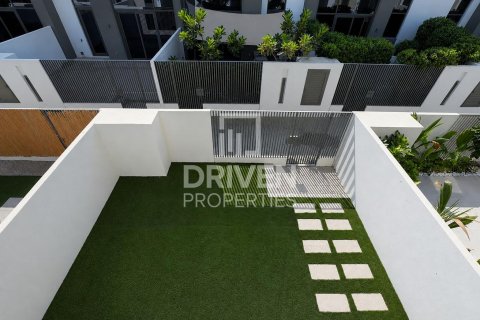 Townhouse di Arabian Ranches 3, Dubai, UEA 3 kamar tidur, 145.86 m2 nomor 782587 - foto 27