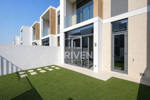 Townhouse di Arabian Ranches 3, Dubai, UEA 3 kamar tidur, 145.86 m2 nomor 782587 - foto 25