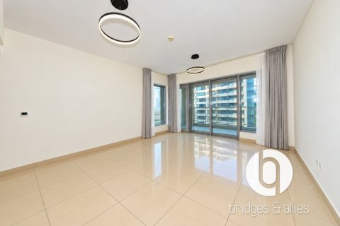 Apartment in Downtown Dubai (Downtown Burj Dubai), UAE 2 bedrooms, 107 sq.m. № 769750 - photo 3