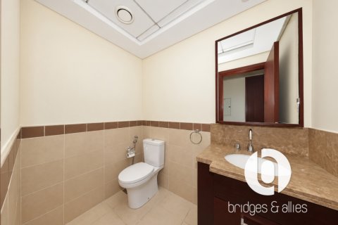 Apartment in Downtown Dubai (Downtown Burj Dubai), UAE 2 bedrooms, 107 sq.m. № 769750 - photo 16