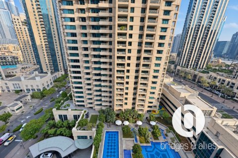 Apartment in Downtown Dubai (Downtown Burj Dubai), UAE 2 bedrooms, 107 sq.m. № 769750 - photo 9
