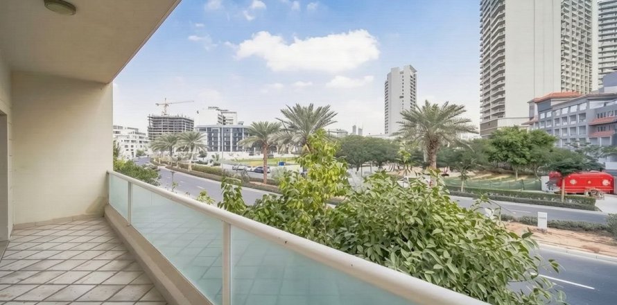 Villa in Dubai, VAE 4 slaapkamers, 199 vr.m. nr 769680