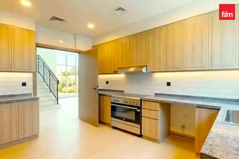 Villa en alquiler en Dubai, EAU 6 dormitorios, 432 m2 № 769873 - foto 3
