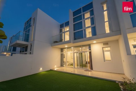 Rijtjeshuis te koop in Dubai, VAE 4 slaapkamers, 230.2 vr.m., nr 769387 - foto 17