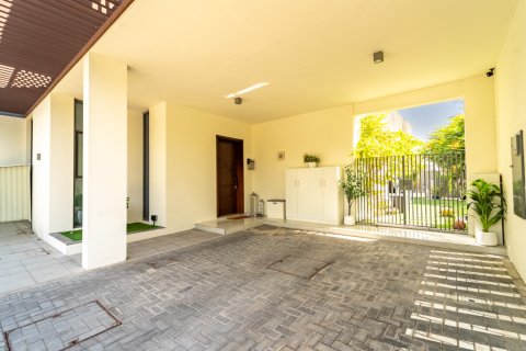 Dubai, BAE’de satılık sıra ev 4 yatak odası, 246 m² No 769529 - fotoğraf 2