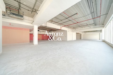 Tindahan sa Al Qusais, Dubai, UAE 78 sq.m. № 783071 - larawan 11