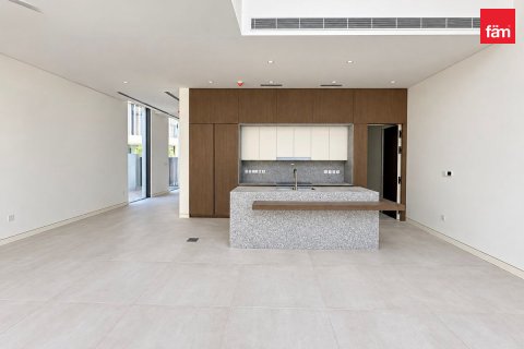 Villa i Dubai, UAE 3 soveværelser, 369.9 kvm № 766582