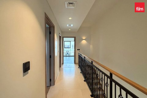 Townhouse in Dubai, UAE 4 bedrooms, 144.4 sq.m. № 769418 - photo 5