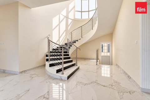 Vilë në Al Barsha, Dubai, Emiratet e Bashkuara Arabe 5 dhoma gjumi, 977.1 m2. № 771683 - Foto 17