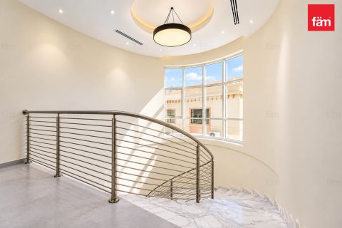 Vilë në Al Barsha, Dubai, Emiratet e Bashkuara Arabe 5 dhoma gjumi, 977.1 m2. № 771683 - Foto 18