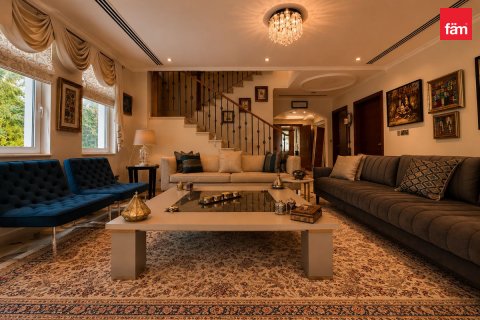 Villa in vendita a Dubai, EAU 4 camere da letto, 742.9 mq. № 769367 - foto 4
