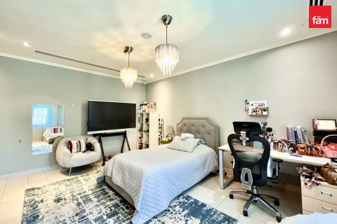 Villa in vendita a Dubai, EAU 4 camere da letto, 742.9 mq. № 769367 - foto 13