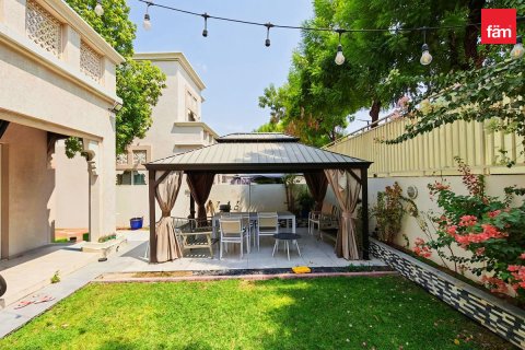 Villa en venta en Dubai, EAU 5 dormitorios, 531.5 m2 № 769870 - foto 11