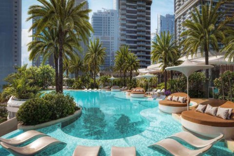 Apartment in Jumeirah Islands, Dubai, UAE 1 bedroom, 76 sq.m. № 769467 - photo 1