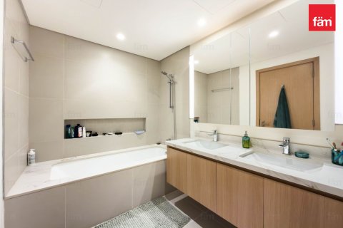 Apartment til salg i Dubai, UAE 2 soveværelser, 104.7 kvm № 769385 - foto 12