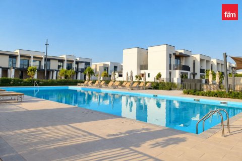 Kaupunkipientalo Dubai, Arabiemiraatit 3 makuuhuonetta, 144.8 m2 № 780577 - kuva 9