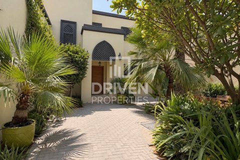 Jumeirah Park, Dubai, UAE의 임대용 빌라 침실 3개, 510.04제곱미터 번호 776667 - 사진 26