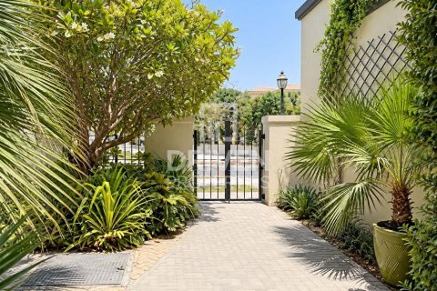Jumeirah Park, Dubai, UAE의 임대용 빌라 침실 3개, 510.04제곱미터 번호 776667 - 사진 21