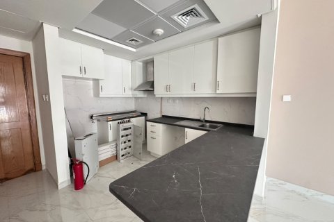 Apartmen di Discovery Gardens, Dubai, UAE 1 bilik tidur, 76 meter persegi № 769556 - foto 6
