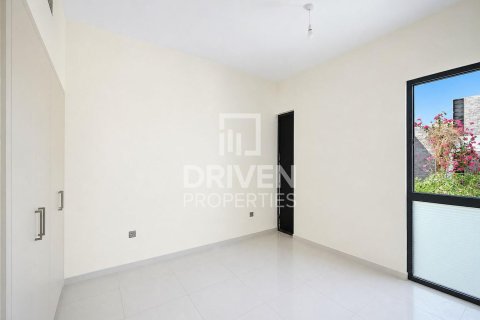 Radový dom v Dubai, SAE 5 spální, 174.84 m2 č. 778782 - Fotografia 8