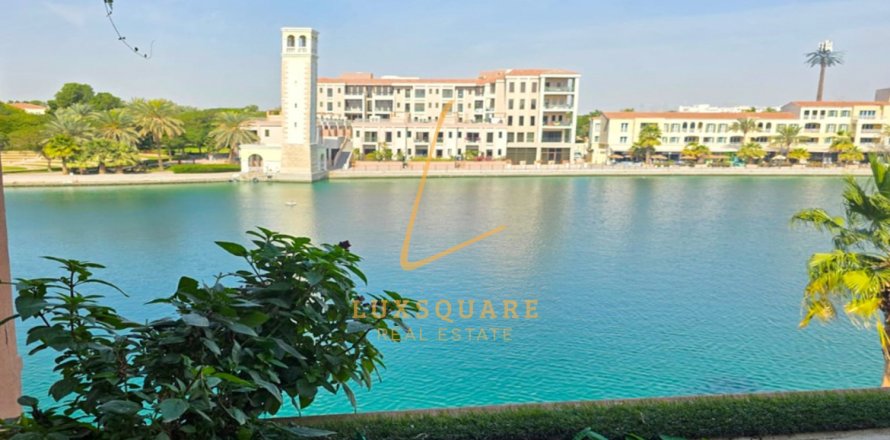 דירה ב Dubai Investment Park, Dubai, איחוד האמירויות 3 חדרי שינה, 324 מ"ר מספר 769732
