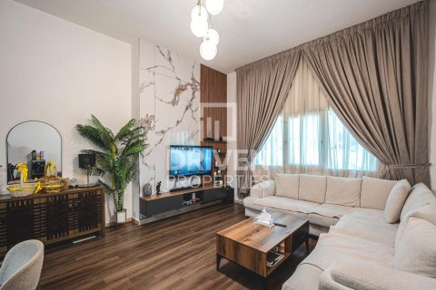 דירה למכירה ב Jumeirah Village Triangle, Dubai, איחוד האמירויות  2 חדרי שינה, 131.46 מ"ר, מספר 781820 - תמונה 1