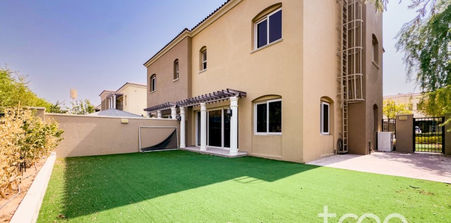 Radhus i Serena, Dubai, UAE 4 sovrum, 238.67 kvm Nr. 753768