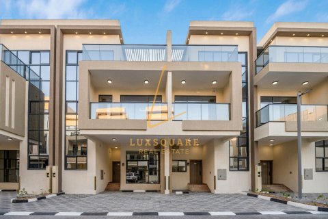 Maison de ville à louer à Dubai Investment Park, Dubai, EAU 3 chambres, 288 m2 № 769739 - photo 26