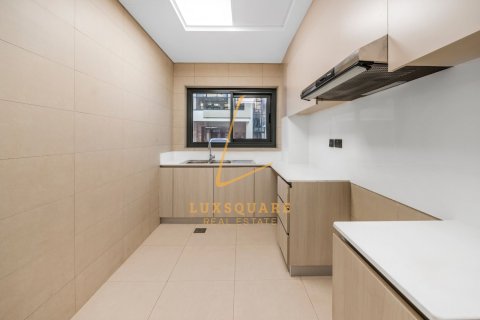Maison de ville à louer à Dubai Investment Park, Dubai, EAU 3 chambres, 288 m2 № 769739 - photo 5