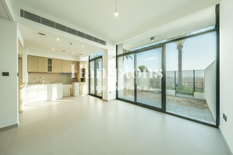 טאונהאוס ב Arabian Ranches 3, Dubai, איחוד האמירויות 3 חדרי שינה, 128.485 מ