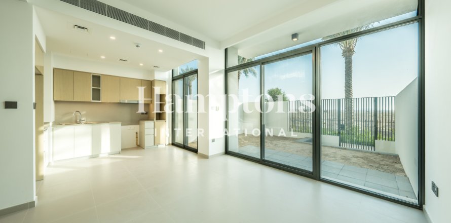 טאונהאוס ב Arabian Ranches 3, Dubai, איחוד האמירויות 3 חדרי שינה, 128.485 מ"ר מספר 769563