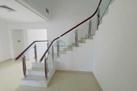 וילה להשכרה ב Dubai Sports City, Dubai, איחוד האמירויות 5 חדרי שינה, 7354.01 מ"ר, מספר 294458 - תמונה 13