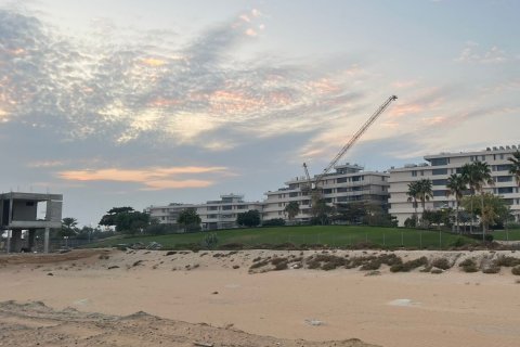 Terreno in vendita a Al Zorah, Ajman, EAU 929 mq. № 634982 - foto 8