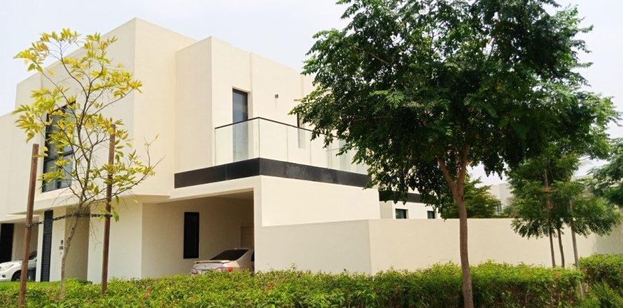Townhouse in Al Zorah, Ajman, UAE 3 bedrooms, 330 sq.m. № 645107