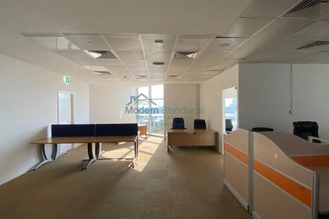 משרד להשכרה ב Deira, Dubai, איחוד האמירויות  8000 מ"ר, מספר 295898 - תמונה 13