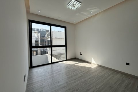 Vilë në Al Zorah, Ajman, Emiratet e Bashkuara Arabe 6 dhoma gjumi, 372 m2. № 650481 - Foto 13