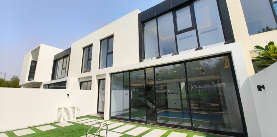 Townhouse i Al Zorah, Ajman, UAE 4 soveværelser, 348 kvm № 639190