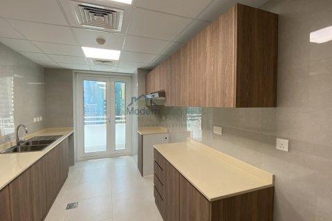 Appartement te huur in Sheikh Zayed Road, Dubai, VAE 2 slaapkamers, 1458 vr.m., nr 295920 - foto 9