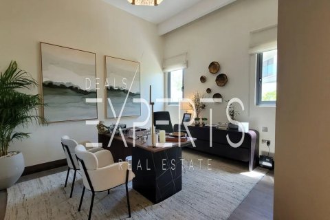 Vilë në Abu Dhabi, Emiratet e Bashkuara Arabe 6 dhoma gjumi, 830.7 m2. № 722304 - Foto 13
