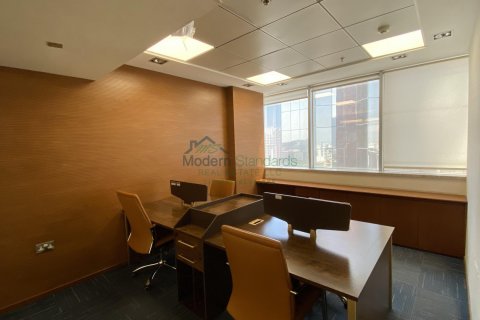 Office in Sheikh Zayed Road, Dubai, UAE 4000 sq.m. № 294473 - photo 9