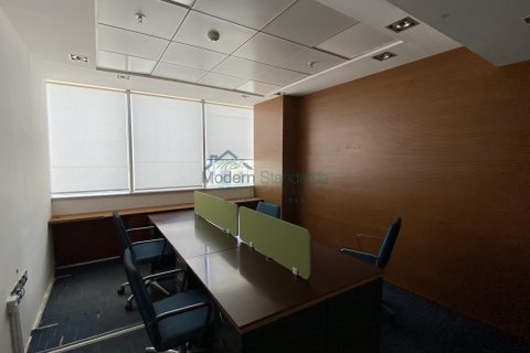 Office in Sheikh Zayed Road, Dubai, UAE 4000 sq.m. № 294473 - photo 10