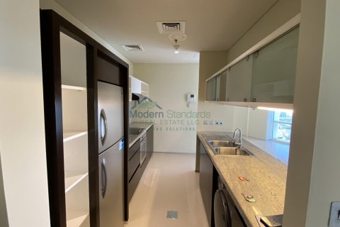 Appartement te huur in Sheikh Zayed Road, Dubai, VAE 2 slaapkamers, 1055 vr.m., nr 295359 - foto 5