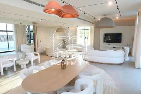 וילה למכירה ב Sharjah, איחוד האמירויות 6 חדרי שינה, 668 מ"ר, מספר 763228 - תמונה 8