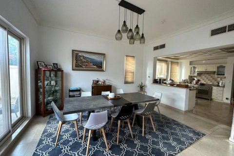 וילה להשכרה ב Dubai Sports City, Dubai, איחוד האמירויות 5 חדרי שינה, 7354.01 מ"ר, מספר 294458 - תמונה 16