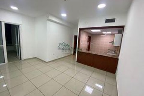 Apartment in Dubai Marina, Dubai, UAE 1 bedroom, 845 sq.m. № 294460 - photo 2