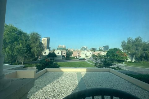 Villa i Dubai Sports City, Dubai, UAE 5 soveværelser, 7354.01 kvm № 294458