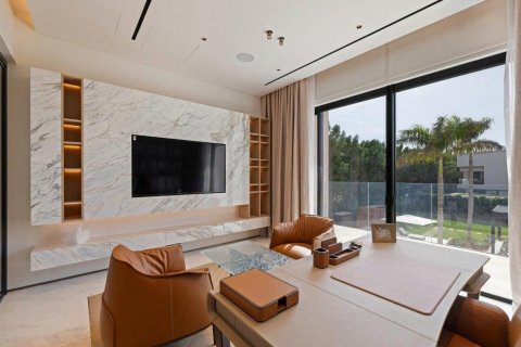 Duplex in Dubai, UAE 6 bedrooms, 929 sq.m. № 703168 - photo 8