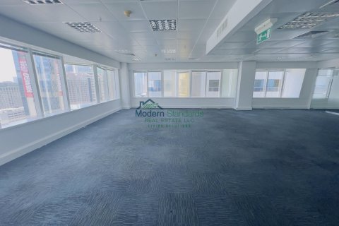 Купити офіс в Sheikh Zayed Road, Дубай, ОАЕ 4006м2, № 293998 - фото 11