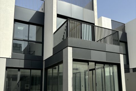 Townhouse sa Ajman, UAE 6 silid-tulugan, 371 sq.m. № 647572