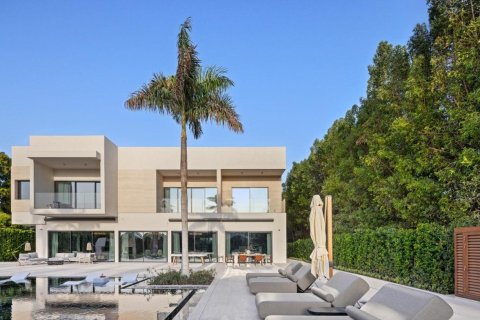 Duplex in Dubai, UAE 6 bedrooms, 929 sq.m. № 703168 - photo 22